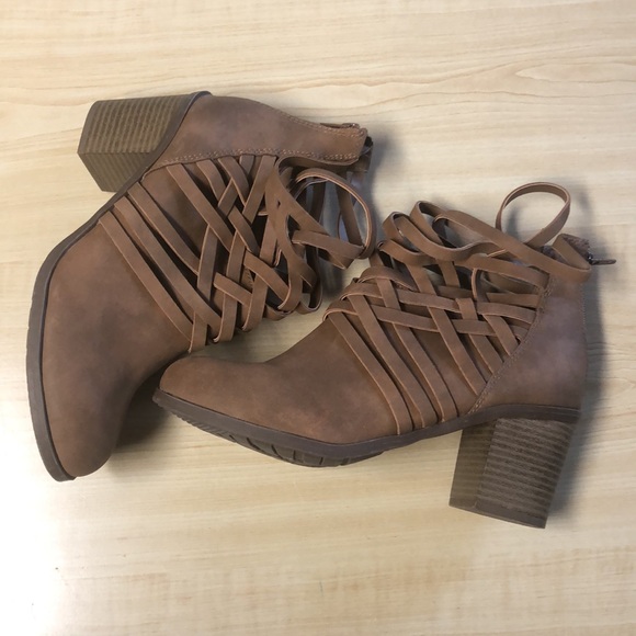 Boots - Picture 2 of 3